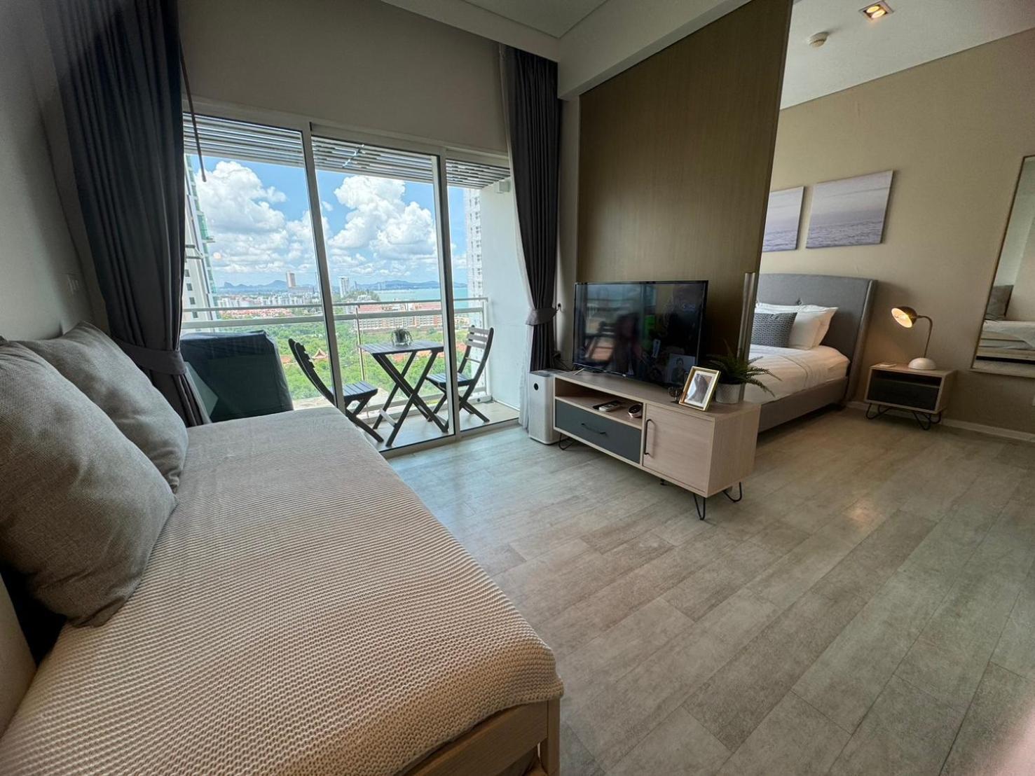 Residence By Hello Pattaya At Veranda Jomtien Beach Rum bild