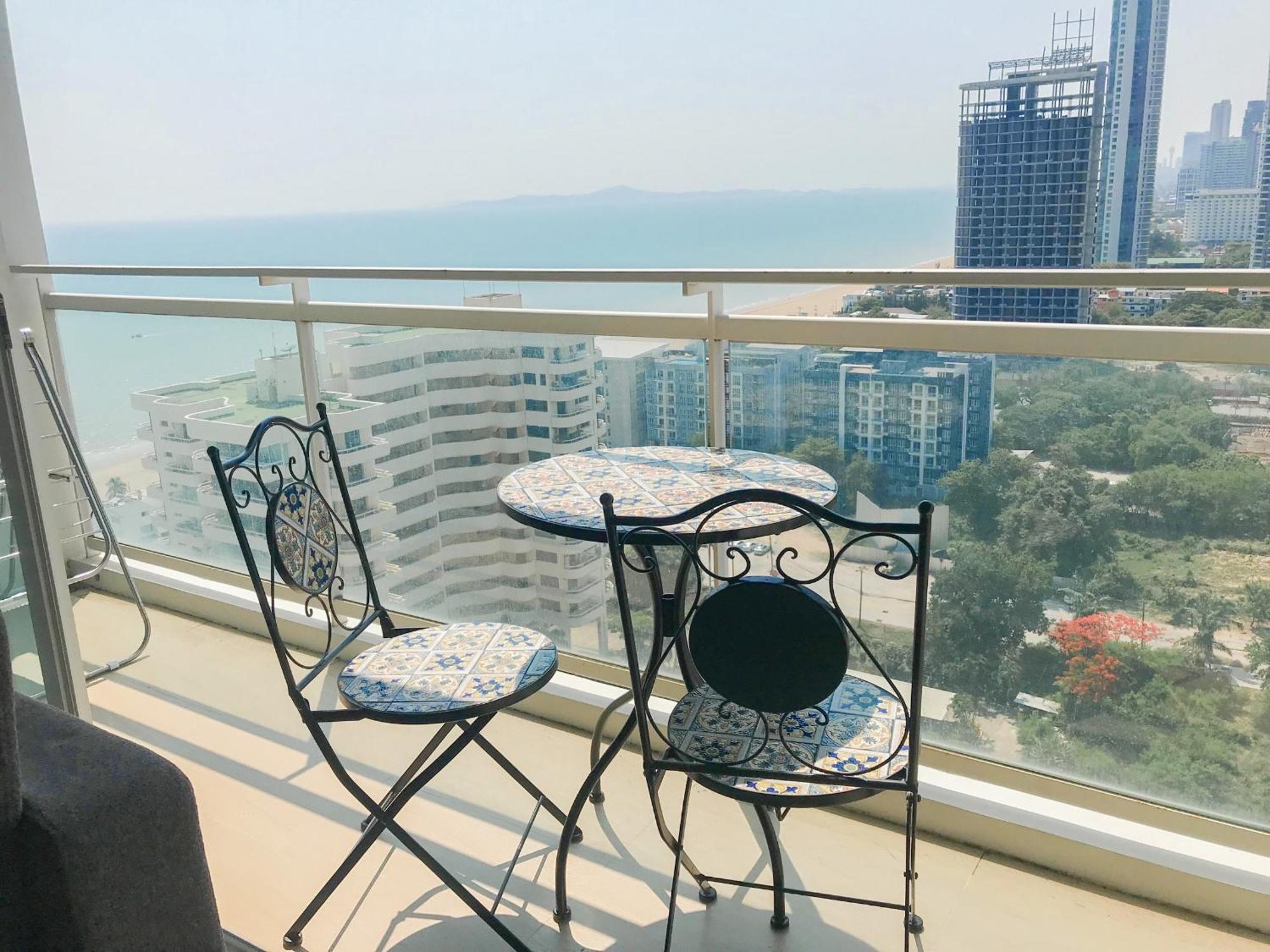 Residence By Hello Pattaya At Veranda Jomtien Beach Rum bild