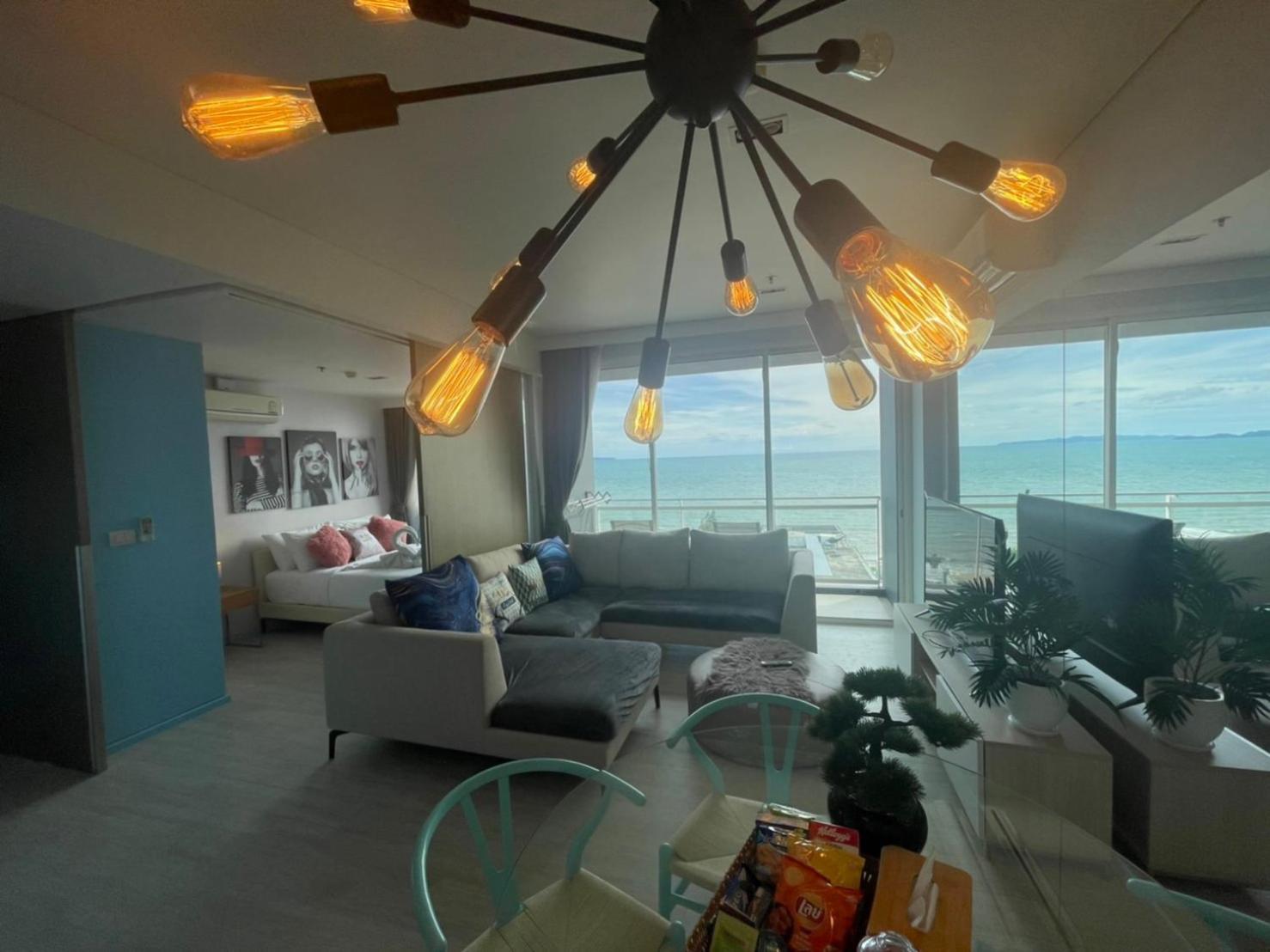 Residence By Hello Pattaya At Veranda Jomtien Beach Rum bild