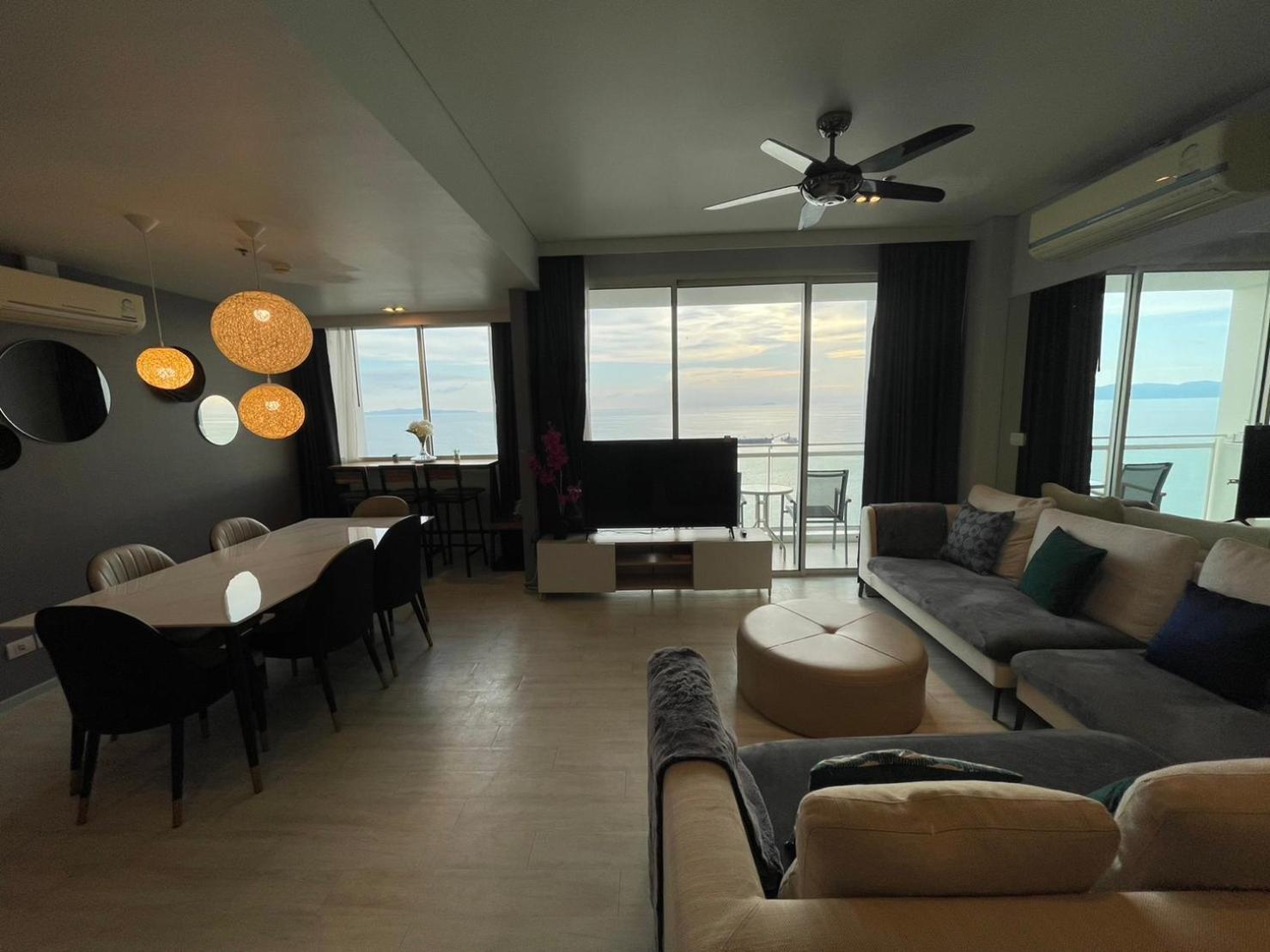 Residence By Hello Pattaya At Veranda Jomtien Beach Rum bild