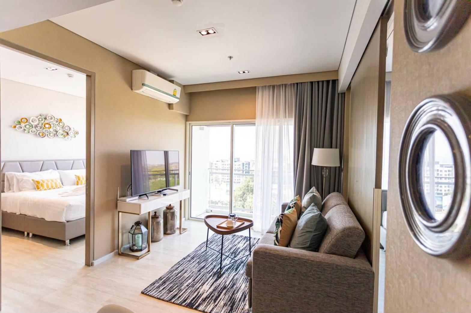 Residence By Hello Pattaya At Veranda Jomtien Beach Rum bild
