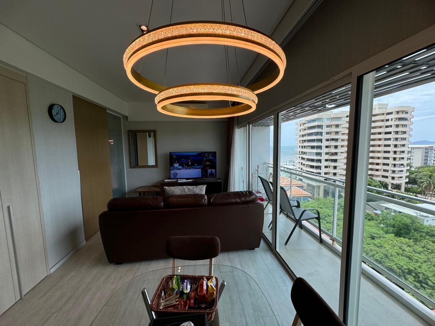 Residence By Hello Pattaya At Veranda Jomtien Beach Rum bild