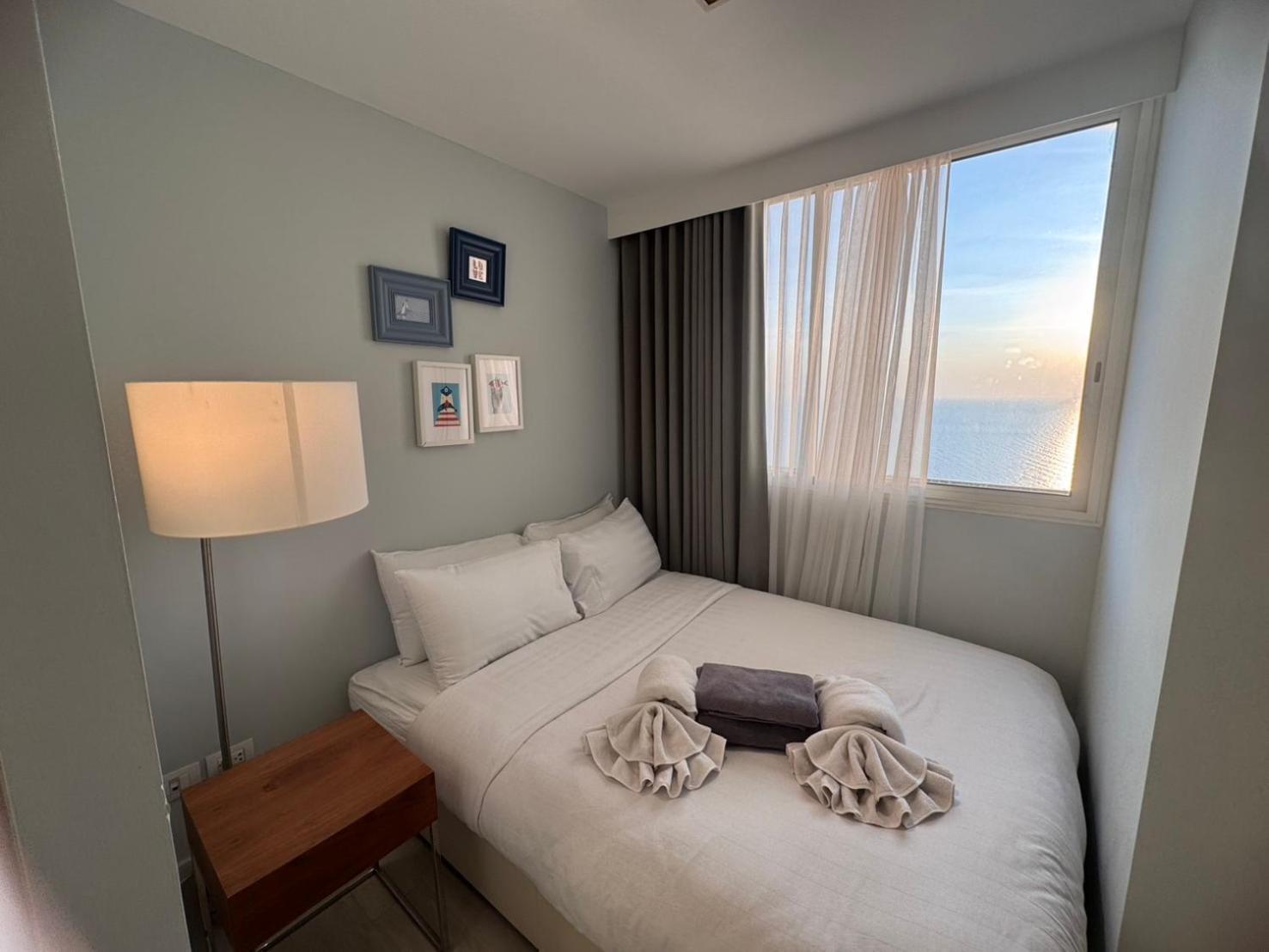 Residence By Hello Pattaya At Veranda Jomtien Beach Rum bild